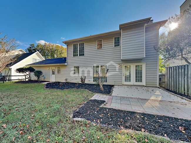 Building Photo - 5918 Highland Grove Dr