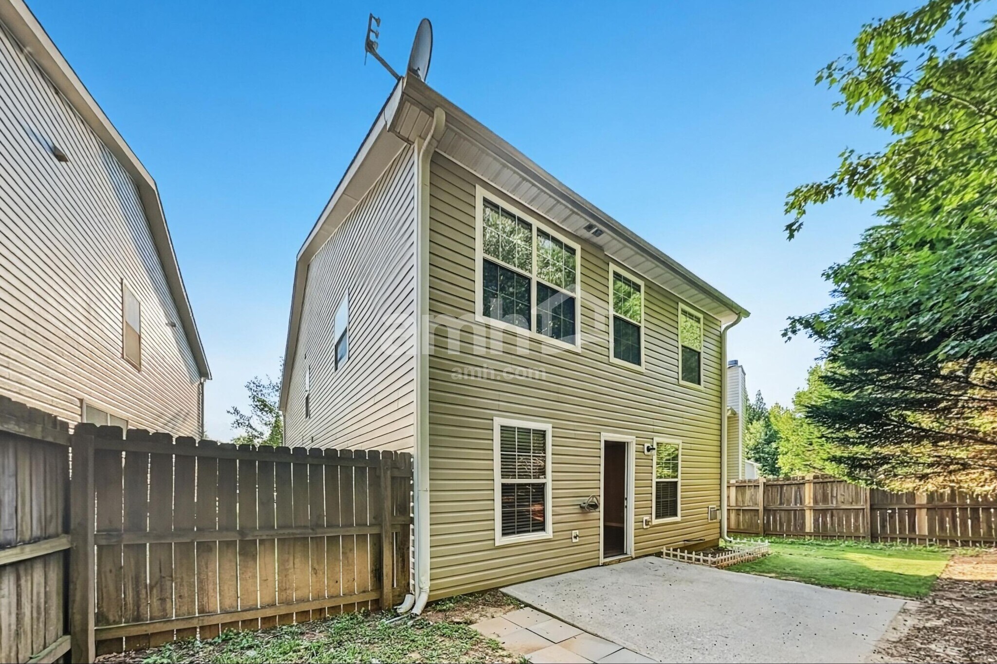 Building Photo - 369 Hidden Creek Ln