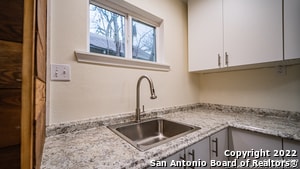 Building Photo - 130 E Norwood Ct