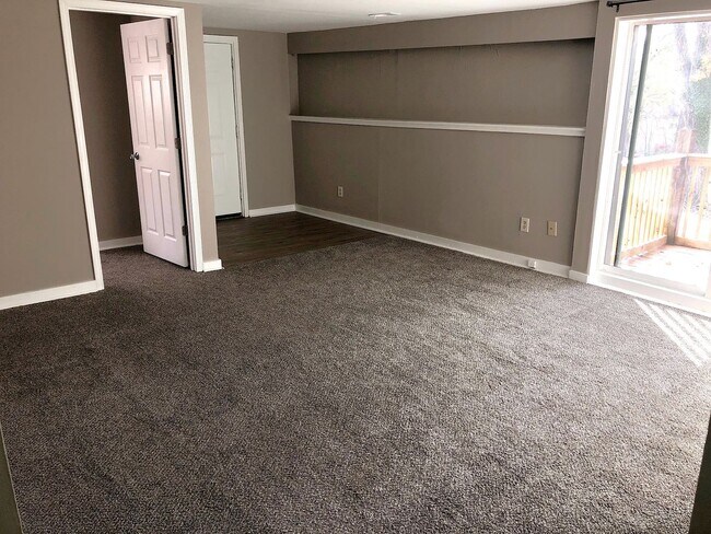 Building Photo - 1350 Sherman Ave