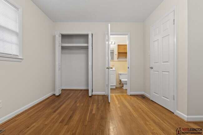 Building Photo - 203 Loch Lomond Dr