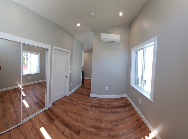 Building Photo - 5347 Bingham Ct