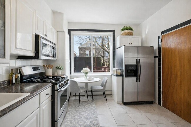 Building Photo - 163 Bidwell Ave