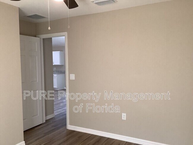 Building Photo - 14513 SW 20th Pl