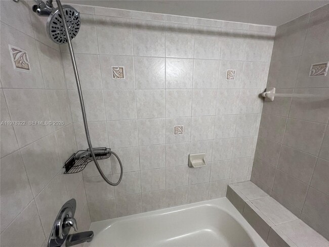 Building Photo - 110 SW 109th Ave