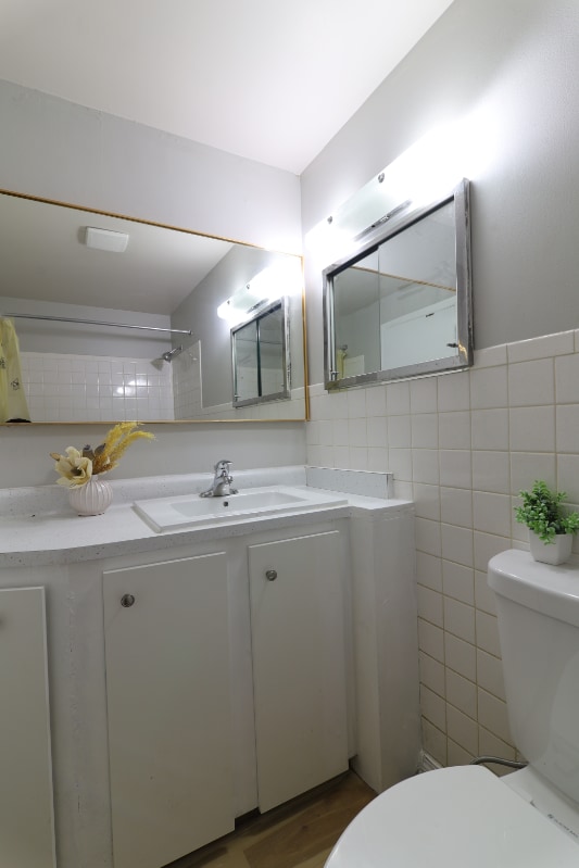 Building Photo - 4912 Powell Rd