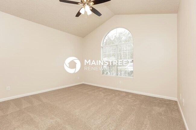 Building Photo - 3 Bedroom Pet-Friendly Home in ANTIOCH, TN with Main Street Renewal