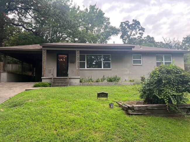 Primary Photo - 241 Skyline Dr, North Little Rock AR 72116...