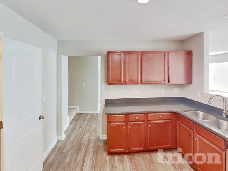 Building Photo - 3418 Anita Glen Dr