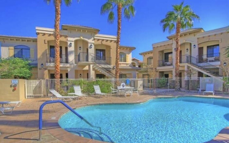 Building Photo - 50610 Santa Rosa Plz