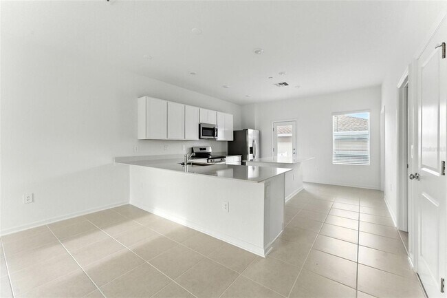 Building Photo - 2341 White Buffalo St