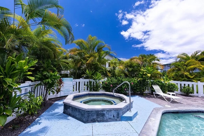 Building Photo - 73-6081-6081 Ali‘i Dr