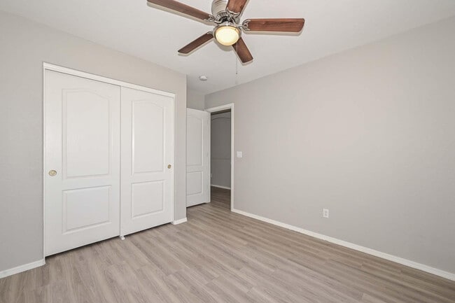 Building Photo - 223 S 119th Dr