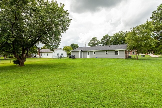 Building Photo - 1309 Sportsman Trail