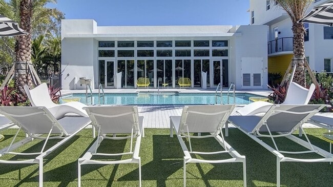 Building Photo - 5500 Broken Sound Blvd NW