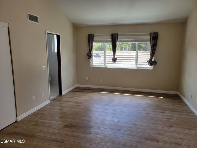 Building Photo - 1568 Covington Ave