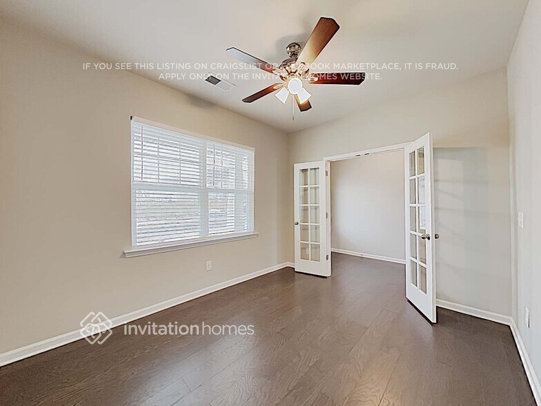 Building Photo - 16711 Cozy Cove Rd