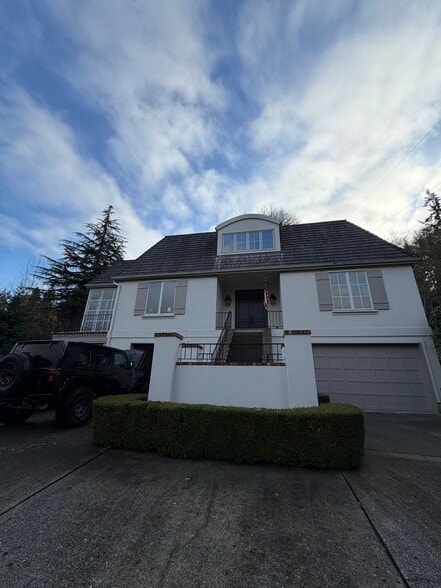 Primary Photo - 17203 SE 42nd Pl