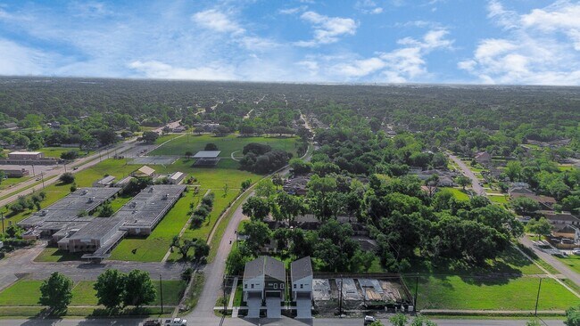 Building Photo - 9303 Jutland Rd