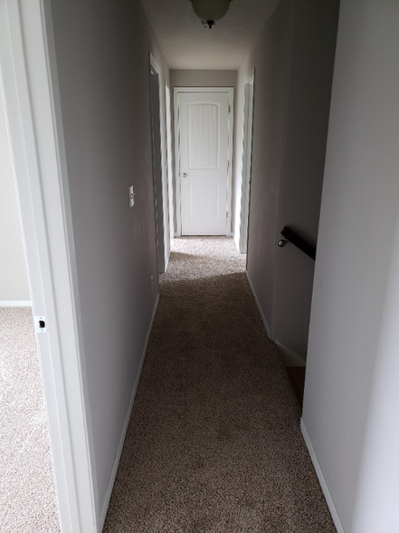 Building Photo - 770 Hyacinth St