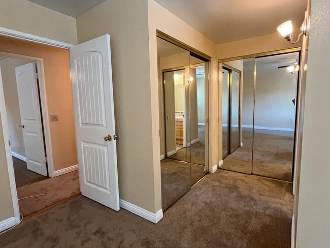 Building Photo - 3-bedroom 2-bathroom House for Rent in Riverside