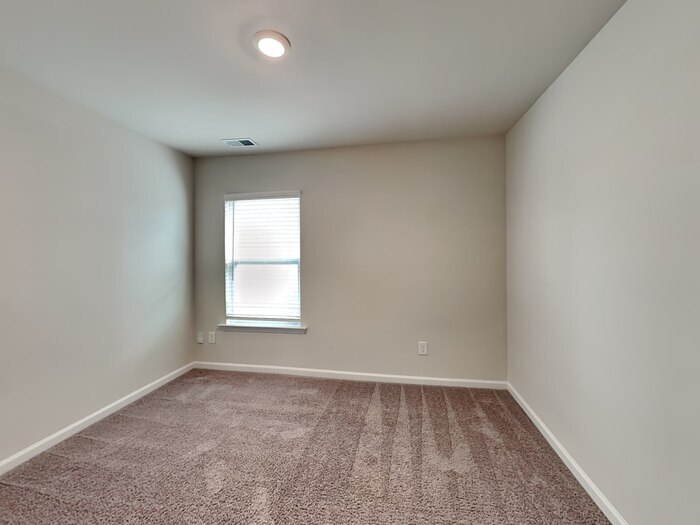 Building Photo - 36 Blue Fescue Way