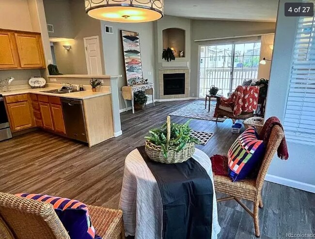 Building Photo - 1425 S Galena Way