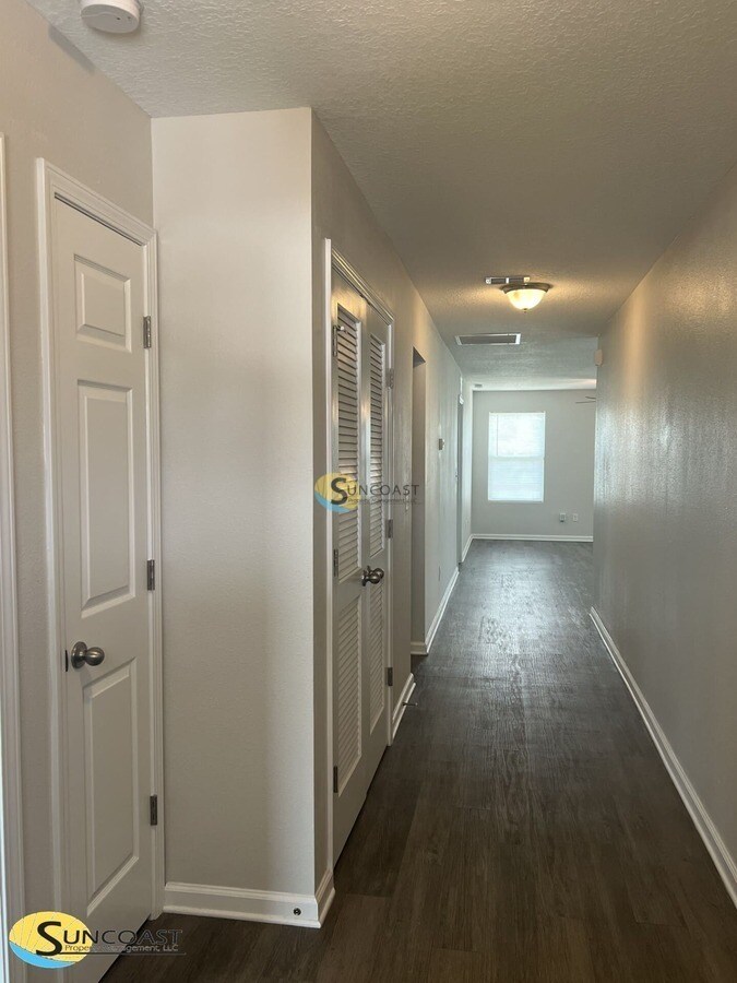 Building Photo - 8777 Kaye Ln