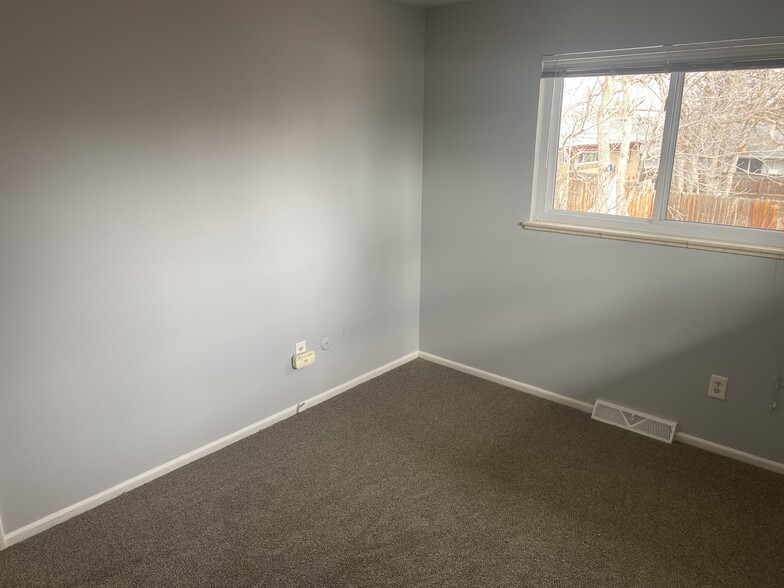 Upstairs Back Bedroom - 783 W Crestline Ave