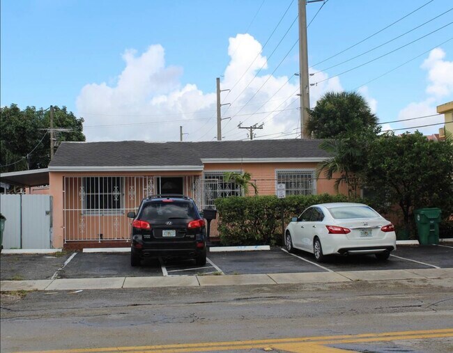 Primary Photo - 41 NW 69th Ave