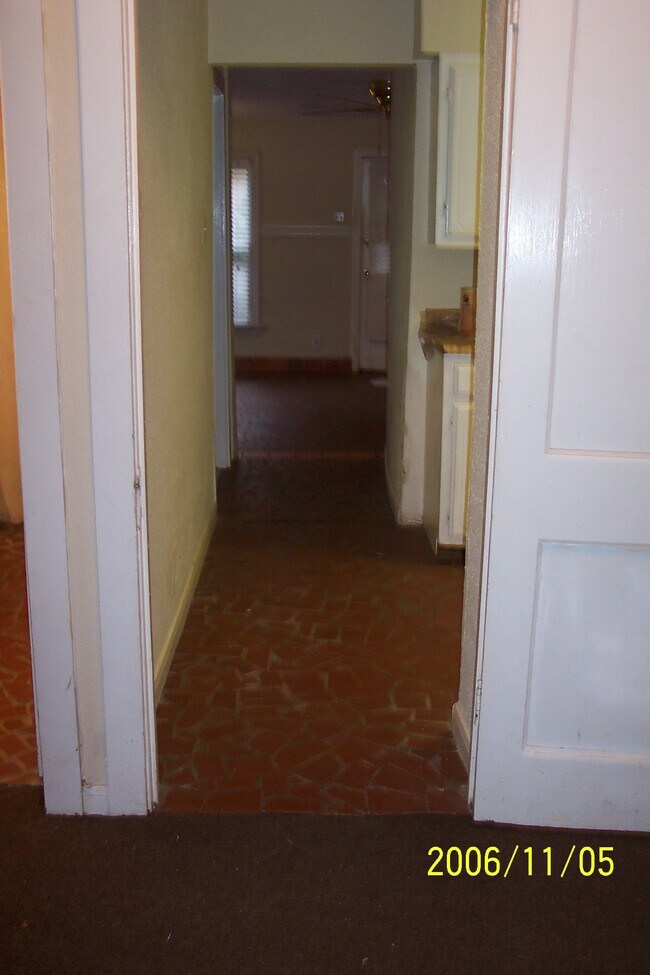 hallway - 1505 Tulane St