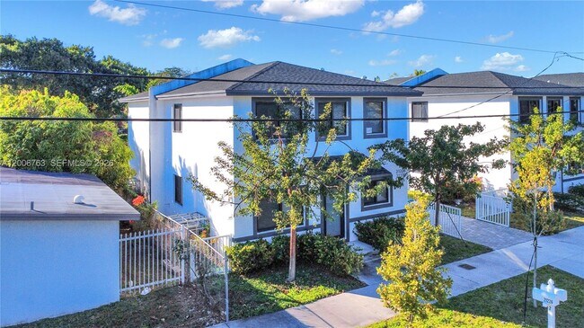 Building Photo - 21226 SW 119th Ave