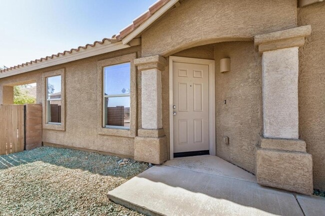 Building Photo - 13296 E Coyote Well Dr