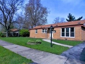 Building Photo - 21403 Butterfield Pky