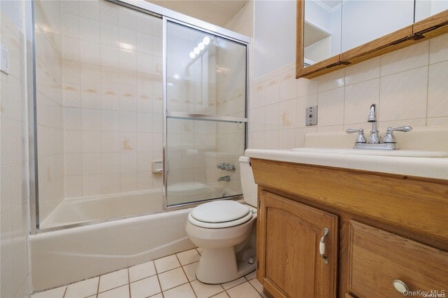 Building Photo - 138 N Forest Ave