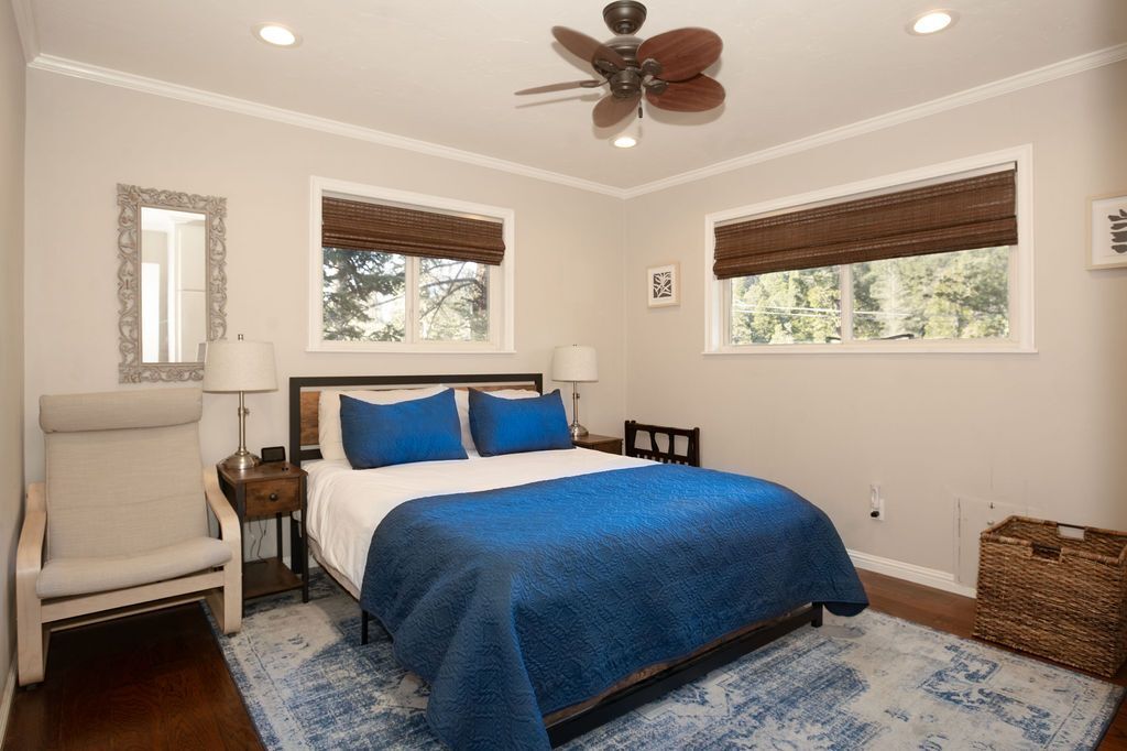 Building Photo - 24933 Faulhorn Dr