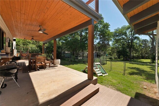 Building Photo - 5803 Lakeside Trail