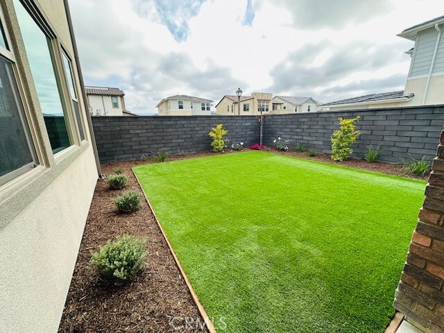 Building Photo - 860 Bunkhouse Dr