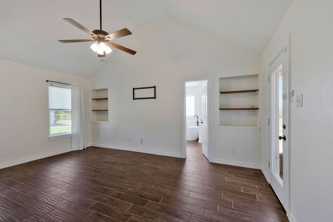 Building Photo - Updated Home with Pool & Shop on 1 acre lot