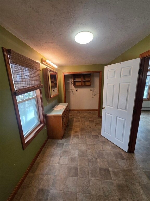 Building Photo - 11 Pearl St