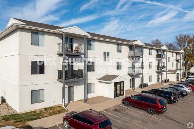 Building Photo - 2600 N Career Ave