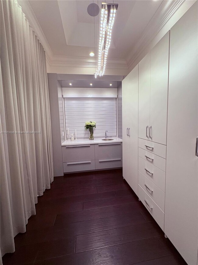 Building Photo - 959 Eve St