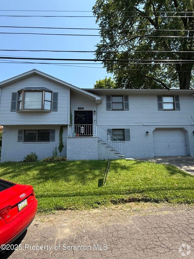 Building Photo - 2402 Dimmick Ave