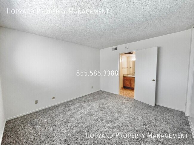 Building Photo - 5155 Arden Wy