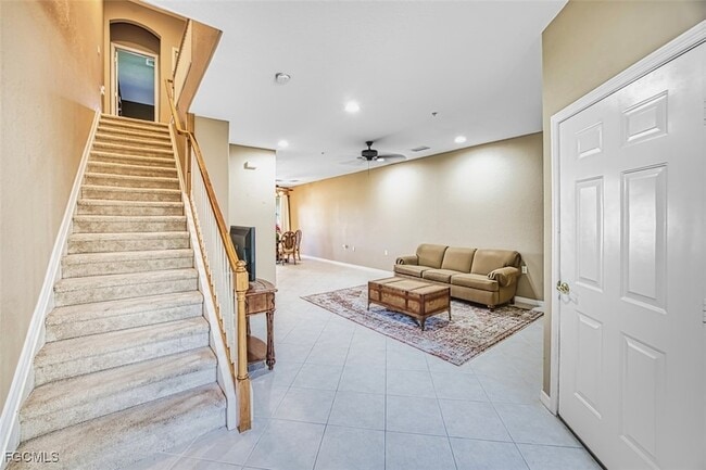 Building Photo - 3211 Cottonwood Bend