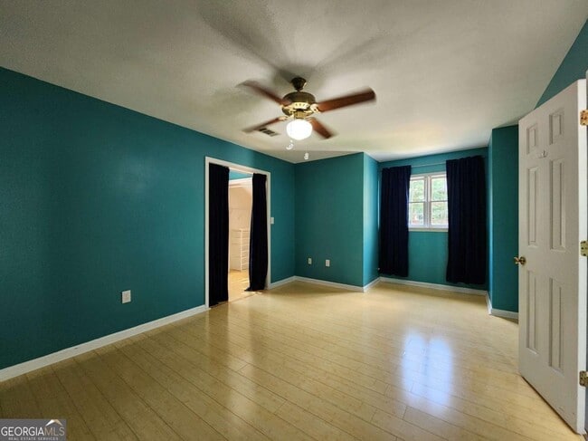 Building Photo - 2077 Wilshire Dr SW