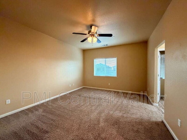 Building Photo - 584 Granada Court