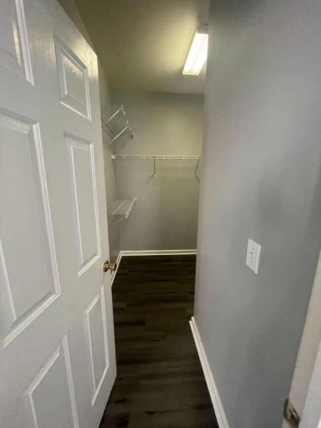 Building Photo - Lovely 3 Bedroom Home in Greer Near Gibb S...