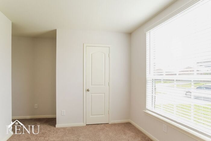 Building Photo - 10490 Red Cardinal Dr