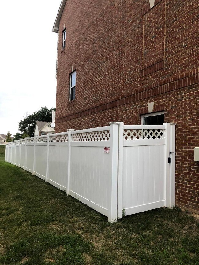 Building Photo - 11813 Sunset Ridge Pl